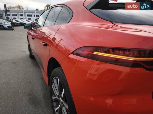 Красный Ягуар I-Pace, объемом двигателя 0 л и пробегом 155 тыс. км за 25999 $, фото 33 на Automoto.ua
