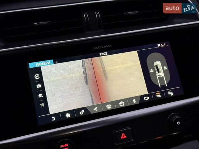 Красный Ягуар I-Pace, объемом двигателя 0 л и пробегом 142 тыс. км за 23500 $, фото 103 на Automoto.ua