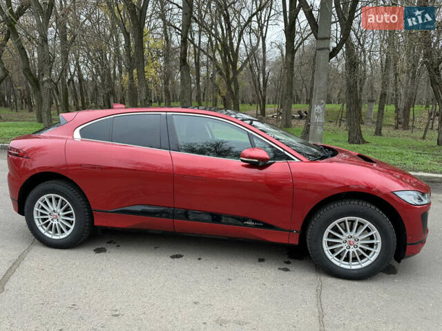 Красный Ягуар I-Pace, объемом двигателя 0 л и пробегом 96 тыс. км за 27000 $, фото 38 на Automoto.ua