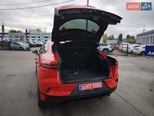 Красный Ягуар I-Pace, объемом двигателя 0 л и пробегом 155 тыс. км за 25999 $, фото 30 на Automoto.ua