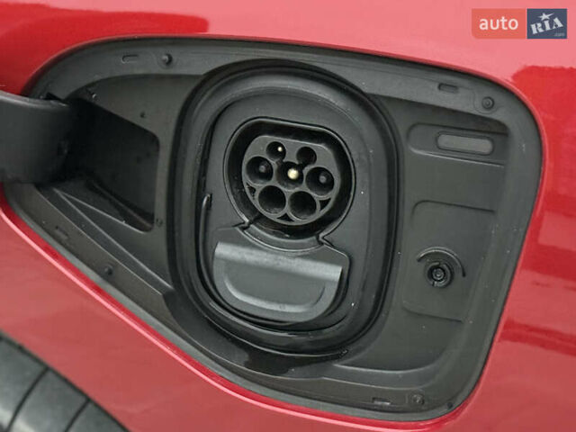 Красный Ягуар I-Pace, объемом двигателя 0 л и пробегом 142 тыс. км за 23500 $, фото 51 на Automoto.ua