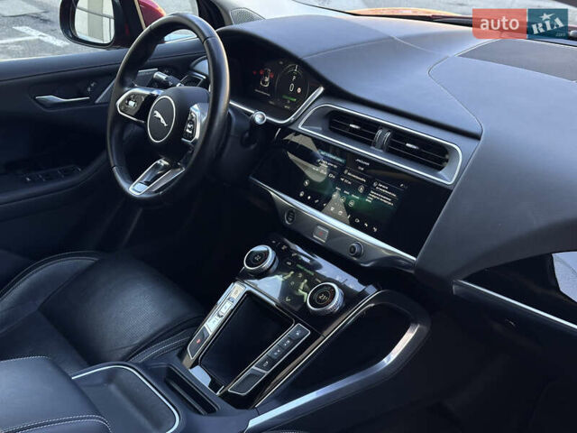 Красный Ягуар I-Pace, объемом двигателя 0 л и пробегом 110 тыс. км за 23999 $, фото 46 на Automoto.ua