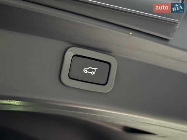 Красный Ягуар I-Pace, объемом двигателя 0 л и пробегом 142 тыс. км за 23500 $, фото 82 на Automoto.ua