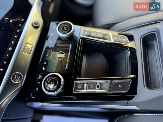 Красный Ягуар I-Pace, объемом двигателя 0 л и пробегом 89 тыс. км за 24300 $, фото 67 на Automoto.ua