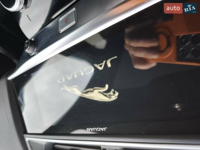 Красный Ягуар I-Pace, объемом двигателя 0 л и пробегом 155 тыс. км за 25999 $, фото 40 на Automoto.ua