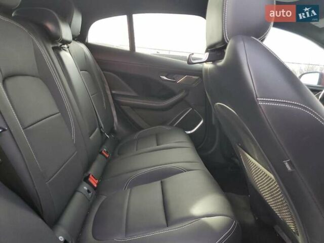 Красный Ягуар I-Pace, объемом двигателя 0 л и пробегом 57 тыс. км за 13800 $, фото 10 на Automoto.ua