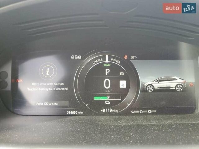 Красный Ягуар I-Pace, объемом двигателя 0 л и пробегом 57 тыс. км за 13800 $, фото 9 на Automoto.ua