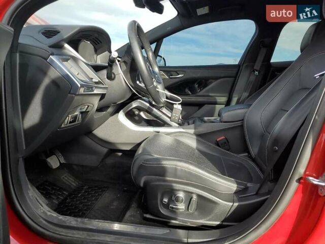 Красный Ягуар I-Pace, объемом двигателя 0 л и пробегом 57 тыс. км за 13800 $, фото 7 на Automoto.ua