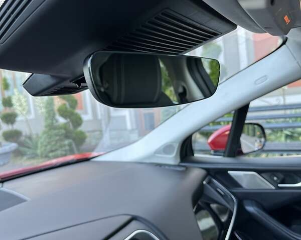 Красный Ягуар I-Pace, объемом двигателя 0 л и пробегом 55 тыс. км за 24999 $, фото 77 на Automoto.ua