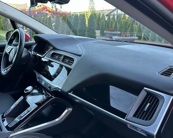 Красный Ягуар I-Pace, объемом двигателя 0 л и пробегом 55 тыс. км за 24999 $, фото 79 на Automoto.ua
