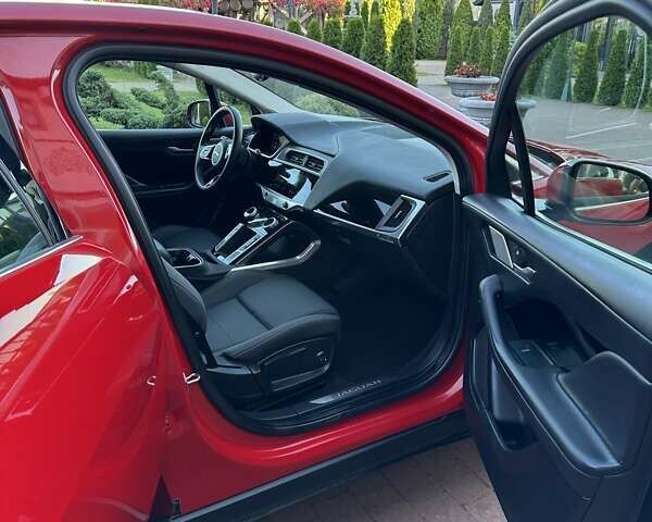 Красный Ягуар I-Pace, объемом двигателя 0 л и пробегом 55 тыс. км за 24999 $, фото 91 на Automoto.ua