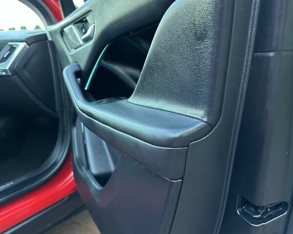Красный Ягуар I-Pace, объемом двигателя 0 л и пробегом 55 тыс. км за 24999 $, фото 102 на Automoto.ua