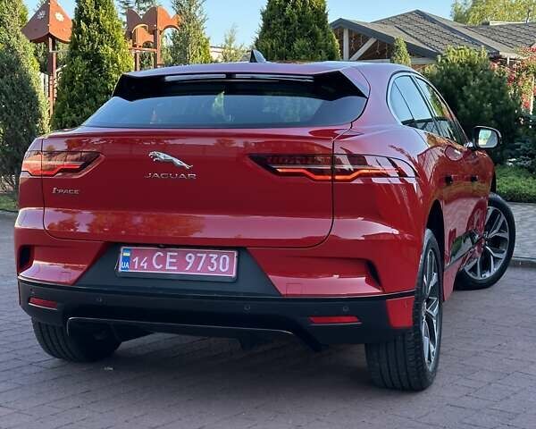 Красный Ягуар I-Pace, объемом двигателя 0 л и пробегом 53 тыс. км за 24999 $, фото 58 на Automoto.ua
