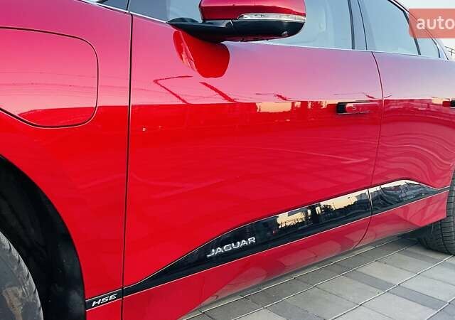 Красный Ягуар I-Pace, объемом двигателя 0 л и пробегом 49 тыс. км за 33500 $, фото 29 на Automoto.ua