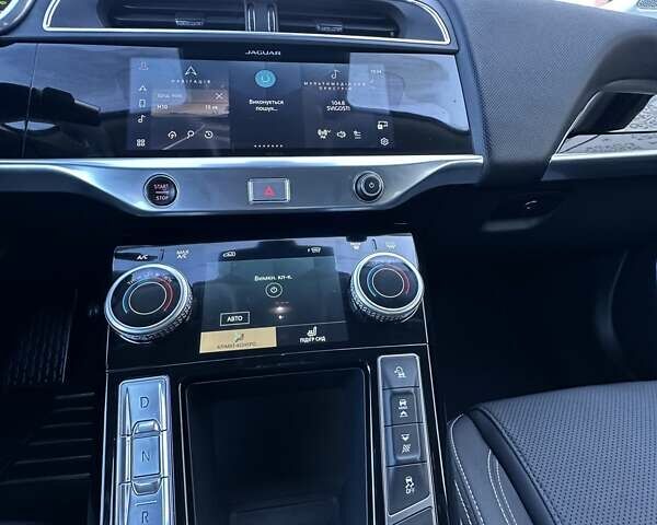 Красный Ягуар I-Pace, объемом двигателя 0 л и пробегом 55 тыс. км за 24999 $, фото 105 на Automoto.ua