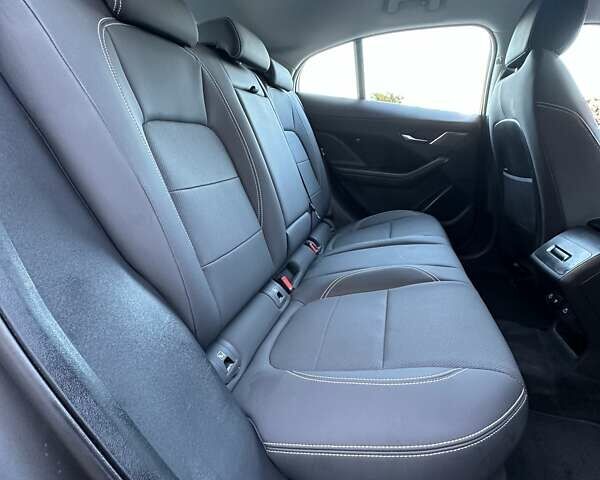 Красный Ягуар I-Pace, объемом двигателя 0 л и пробегом 55 тыс. км за 24999 $, фото 96 на Automoto.ua