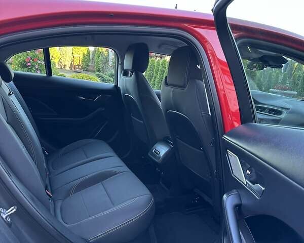Красный Ягуар I-Pace, объемом двигателя 0 л и пробегом 53 тыс. км за 24999 $, фото 102 на Automoto.ua
