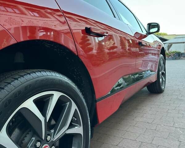 Красный Ягуар I-Pace, объемом двигателя 0 л и пробегом 55 тыс. км за 24999 $, фото 68 на Automoto.ua