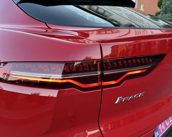 Красный Ягуар I-Pace, объемом двигателя 0 л и пробегом 55 тыс. км за 24999 $, фото 70 на Automoto.ua