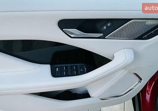 Красный Ягуар I-Pace, объемом двигателя 0 л и пробегом 49 тыс. км за 33500 $, фото 39 на Automoto.ua