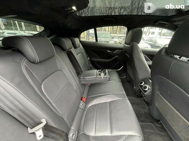 Ягуар I-Pace, объемом двигателя 0 л и пробегом 123 тыс. км за 30900 $, фото 24 на Automoto.ua