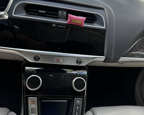 Ягуар I-Pace, объемом двигателя 0 л и пробегом 120 тыс. км за 25300 $, фото 14 на Automoto.ua