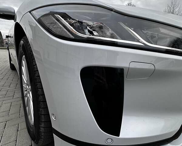 Ягуар I-Pace, объемом двигателя 0 л и пробегом 123 тыс. км за 25300 $, фото 5 на Automoto.ua