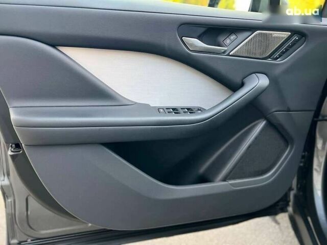 Ягуар I-Pace, объемом двигателя 0 л и пробегом 114 тыс. км за 28500 $, фото 12 на Automoto.ua