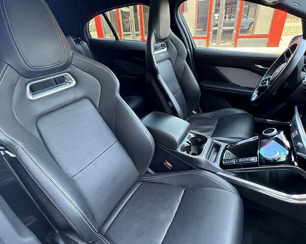 Ягуар I-Pace, об'ємом двигуна 0 л та пробігом 136 тис. км за 26000 $, фото 3 на Automoto.ua