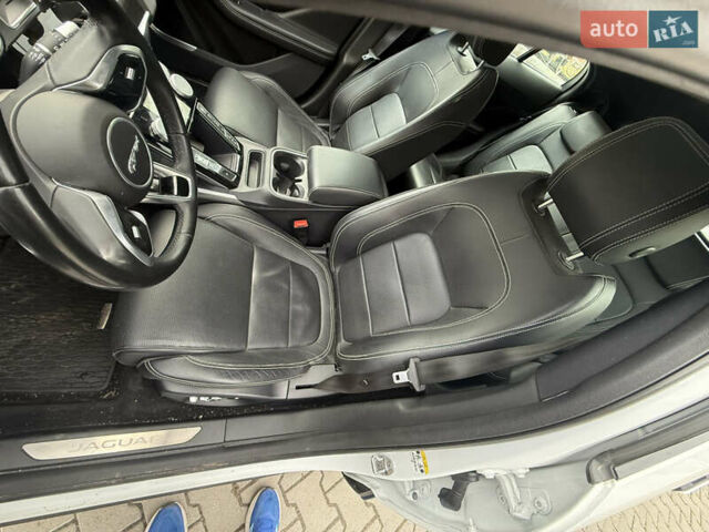 Ягуар I-Pace, объемом двигателя 0 л и пробегом 124 тыс. км за 19800 $, фото 12 на Automoto.ua