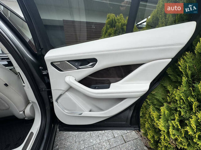 Ягуар I-Pace, объемом двигателя 0 л и пробегом 95 тыс. км за 24000 $, фото 31 на Automoto.ua