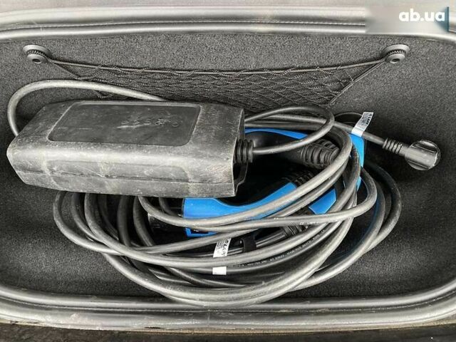 Ягуар I-Pace, объемом двигателя 0 л и пробегом 98 тыс. км за 25200 $, фото 24 на Automoto.ua