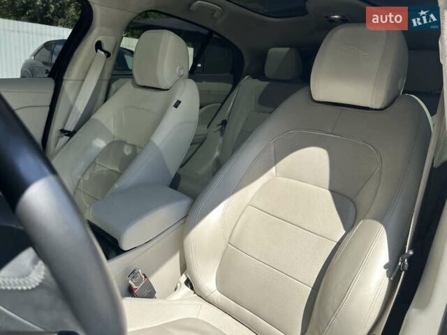 Ягуар I-Pace, объемом двигателя 0 л и пробегом 99 тыс. км за 29300 $, фото 13 на Automoto.ua
