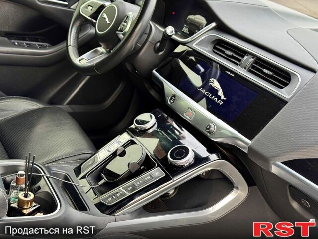 Ягуар I-Pace, объемом двигателя 0.29 л и пробегом 79 тыс. км за 22900 $, фото 7 на Automoto.ua