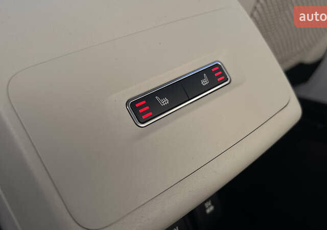 Ягуар I-Pace, объемом двигателя 0 л и пробегом 56 тыс. км за 24946 $, фото 31 на Automoto.ua