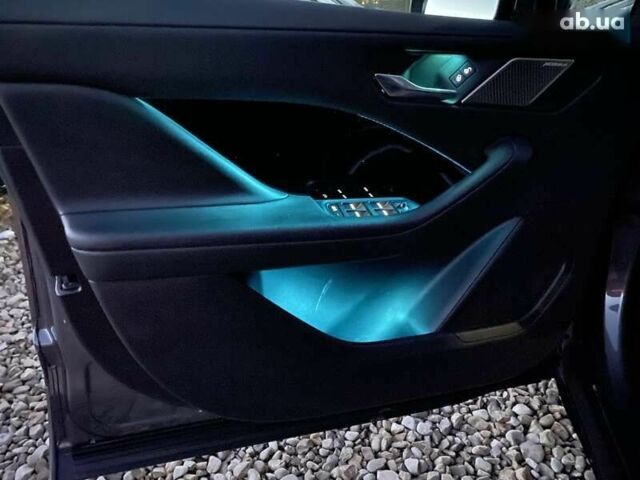 Ягуар I-Pace, объемом двигателя 0 л и пробегом 95 тыс. км за 22900 $, фото 3 на Automoto.ua