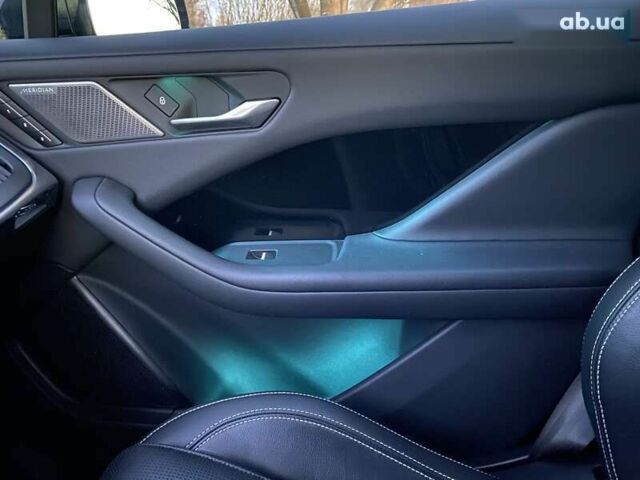 Ягуар I-Pace, объемом двигателя 0 л и пробегом 106 тыс. км за 24200 $, фото 12 на Automoto.ua