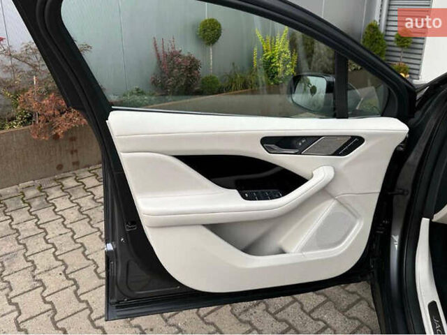 Ягуар I-Pace, объемом двигателя 0 л и пробегом 22 тыс. км за 52990 $, фото 7 на Automoto.ua