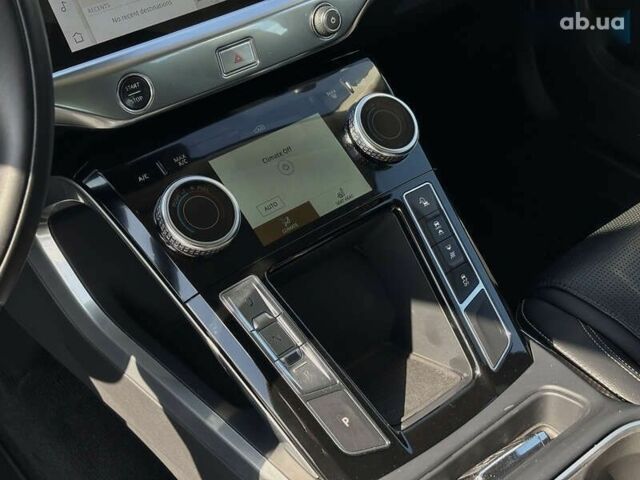 Ягуар I-Pace, объемом двигателя 0 л и пробегом 36 тыс. км за 27200 $, фото 16 на Automoto.ua