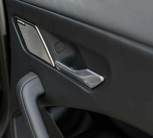 Ягуар I-Pace, объемом двигателя 0 л и пробегом 65 тыс. км за 32900 $, фото 28 на Automoto.ua