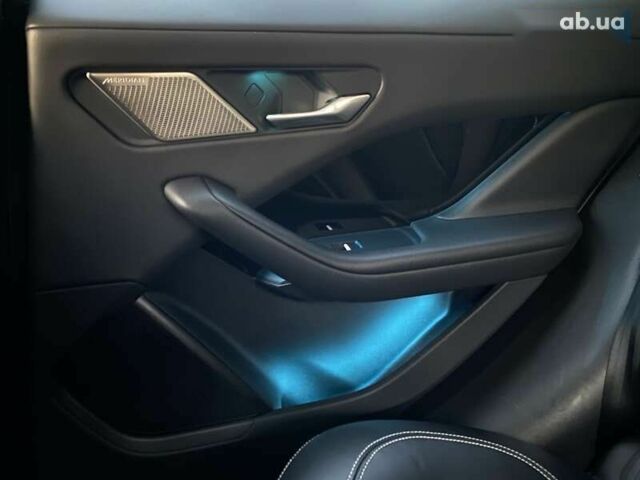 Ягуар I-Pace, объемом двигателя 0 л и пробегом 82 тыс. км за 27900 $, фото 2 на Automoto.ua