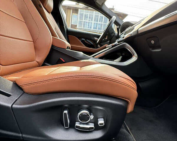 Ягуар I-Pace, объемом двигателя 0 л и пробегом 43 тыс. км за 53000 $, фото 25 на Automoto.ua