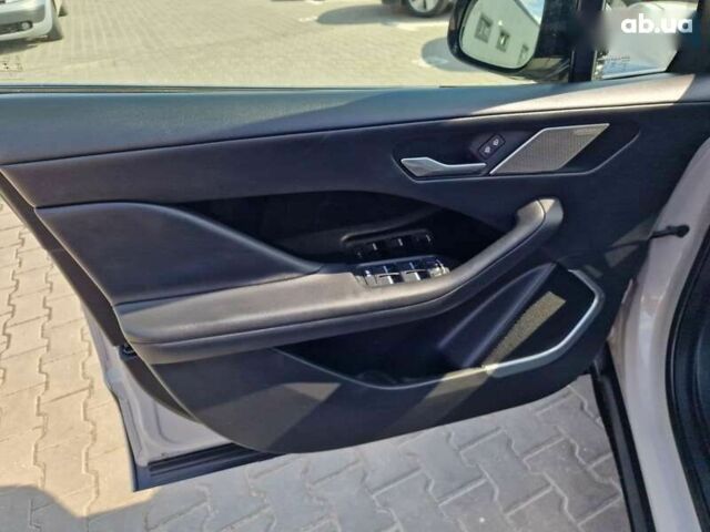 Ягуар I-Pace, об'ємом двигуна 0 л та пробігом 98 тис. км за 28300 $, фото 23 на Automoto.ua
