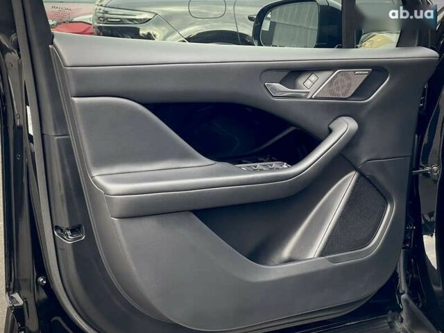 Ягуар I-Pace, объемом двигателя 0 л и пробегом 60 тыс. км за 39990 $, фото 19 на Automoto.ua