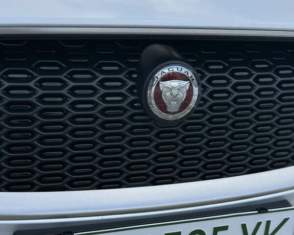 Серый Ягуар I-Pace, объемом двигателя 0 л и пробегом 169 тыс. км за 23499 $, фото 119 на Automoto.ua