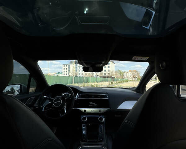 Серый Ягуар I-Pace, объемом двигателя 0 л и пробегом 212 тыс. км за 20500 $, фото 19 на Automoto.ua
