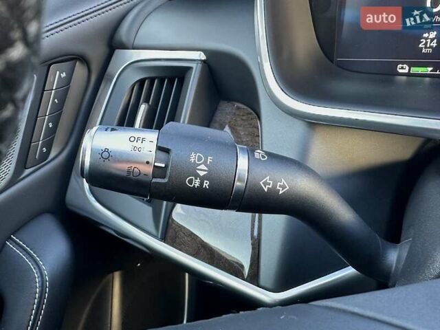 Серый Ягуар I-Pace, объемом двигателя 0 л и пробегом 94 тыс. км за 25900 $, фото 40 на Automoto.ua