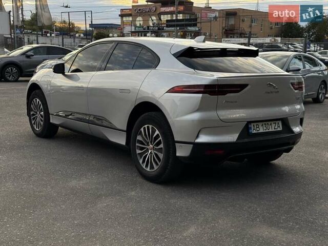 Серый Ягуар I-Pace, объемом двигателя 0 л и пробегом 209 тыс. км за 20900 $, фото 12 на Automoto.ua