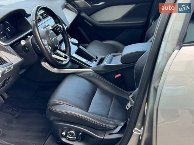 Серый Ягуар I-Pace, объемом двигателя 0 л и пробегом 109 тыс. км за 35000 $, фото 9 на Automoto.ua