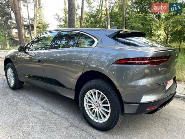 Серый Ягуар I-Pace, объемом двигателя 0 л и пробегом 96 тыс. км за 25000 $, фото 4 на Automoto.ua